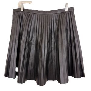 French Connection Faux Leather Pleated Mini Skirt Size 16 Black Runs Small